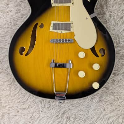 Silvertone 1446TTSB Single Cut Semi-Hollow Guitar w/Trapeze Tobacco Sunburst image 6
