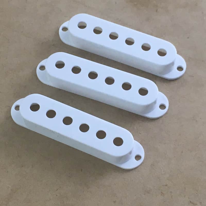 ? Fender Strat pickup covers Nos relic white