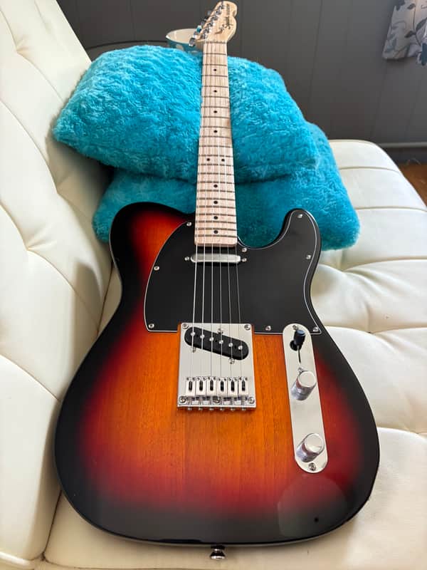 Fender Squier Telecaster 2023 - 3 Tone Sunburst image 1