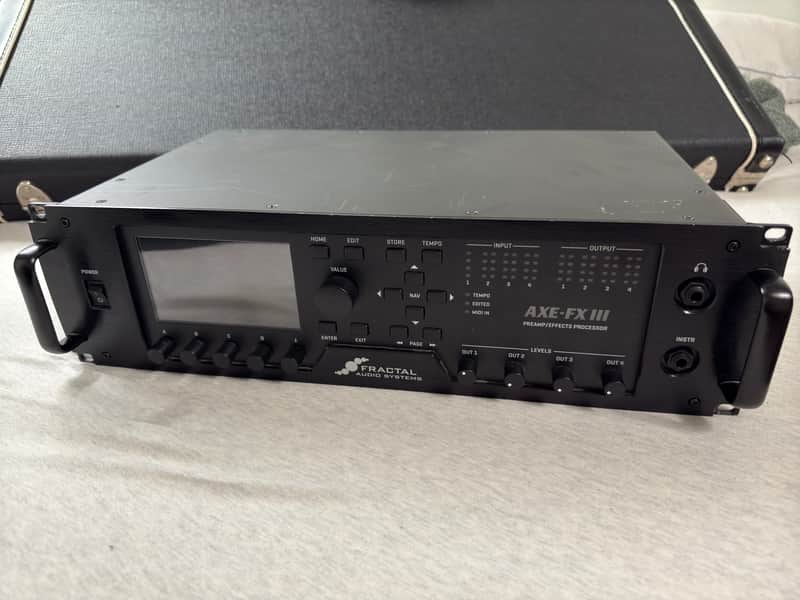 Fractal Audio Axe-FX III 2018 - 2020 - Black image 1