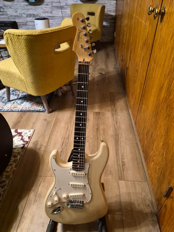 Fender Stratocaster left handed USA 2002 highway one - Translucent white