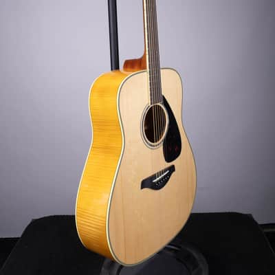 Yamaha FG840 Acoustic Natural Dreadnaught Guitar - Solid Top, Maple Back and Sides image 3