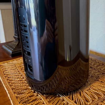Apple Mac Pro (Late 2013)- 12-Core Intel Xeon E5-2.7 GHz -SSD 1TB - RAM 64GB - AMD FirePro D700 with 6 GB VIDEO EXCELLENT! image 11