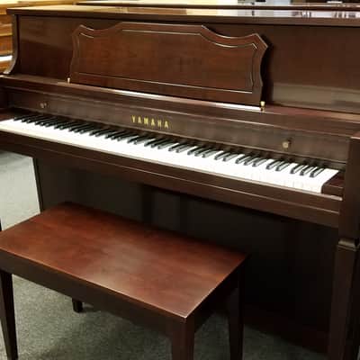 Yamaha M460 C 44.5" Gallery Collection Console Upright Piano in Dark Satin Walnut Mfg 2011 image 1