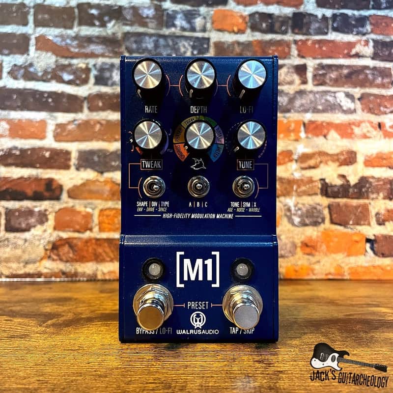 【美品】Walrus Audio M1 エフェクター Walrus Audio M1 High-Fidelity Modulation Machine - 合計18種類の
