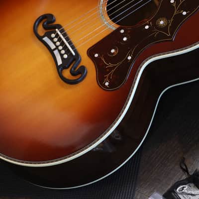 Minty! 2023 Gibson Custom Shop SJ-200 Deluxe Acoustic Guitar Rosewood Burst + OHSC image 6