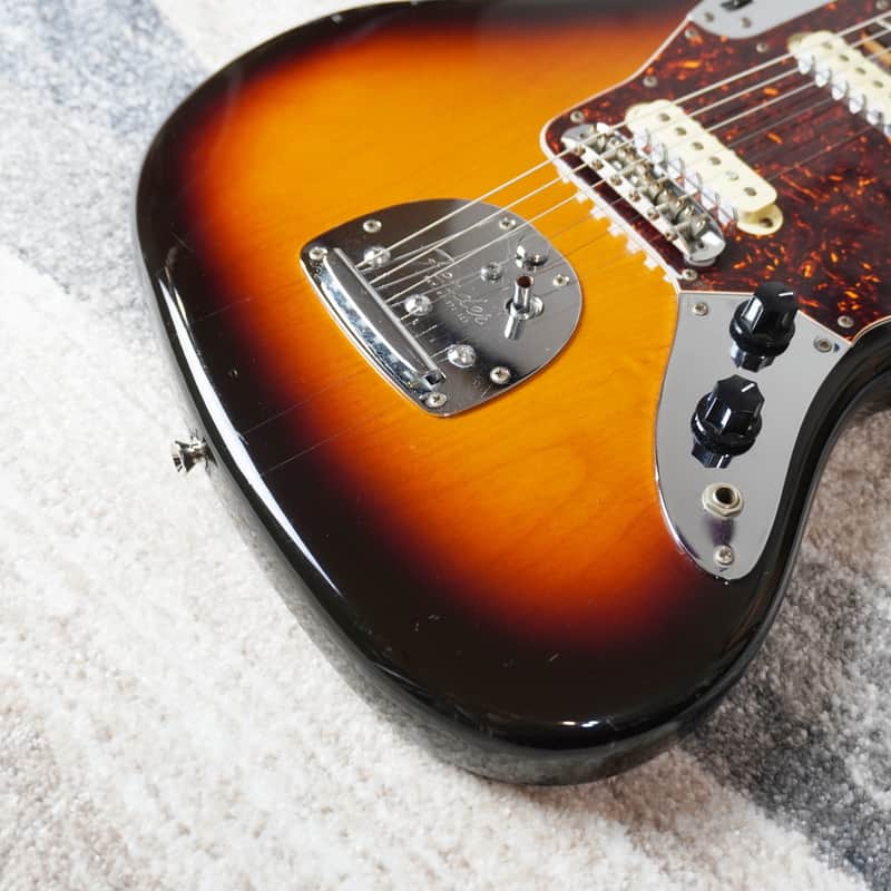 Fender Jaguar (1986) – JG66-75 3-Color Sunburst / Fujigen Japan E