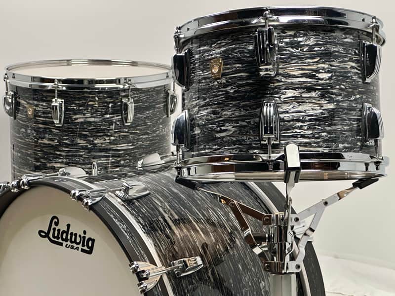 Ludwig 22/13/16" Classic Maple Fab Outfit - Black Oyster Pearl image 1