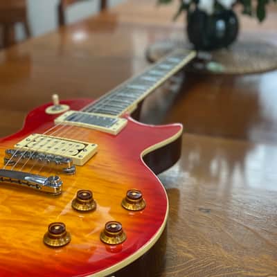 Tokai Love Rock 1990 Sunburst image 4