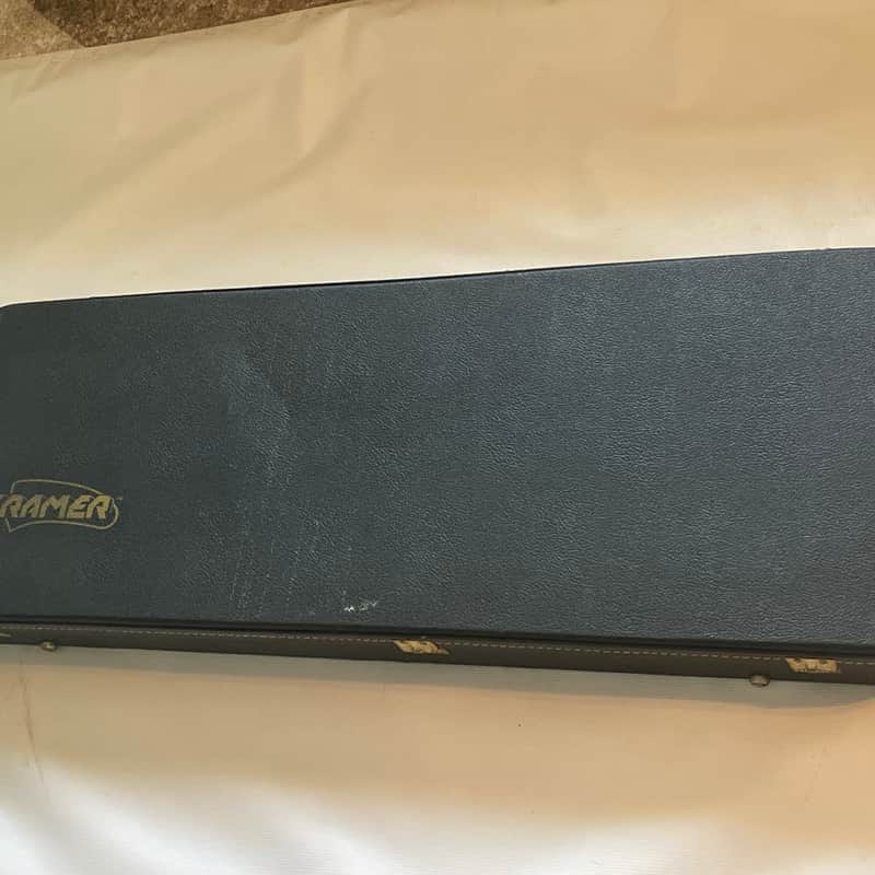 1980’s Kramer Focus Pacer Hardshell Guitar Case Black