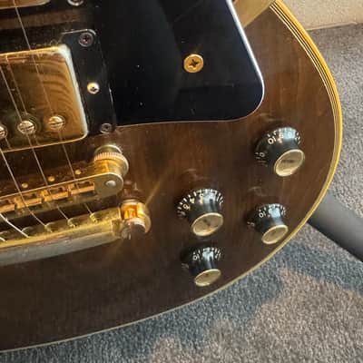 Gibson Les Paul Artisan 3-Pickup 1977 - Walnut image 7