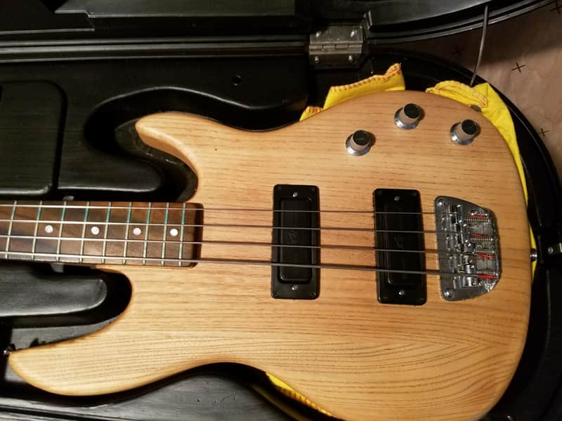 Peavey Foundation Early 1980's Natural Rosewood Fingerboard image 1
