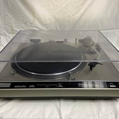 Technics SL-1600 MK2 Direct Drive Automatic Turntable image 8