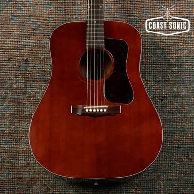 1979 Guild D25M Vintage Acoustic Guitar Dreadnought w/case, case protector, original docs image 1