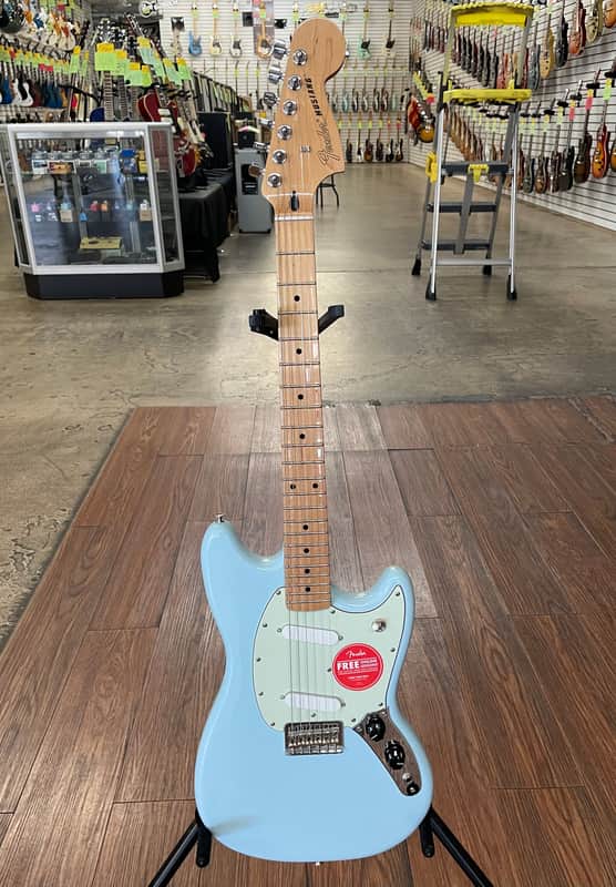 Fender Player Mustang - Sonic Blue