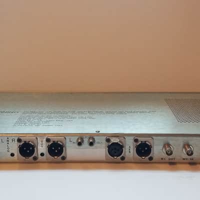 Crane Song HEDD 192 2-Channel AD/DA Converter with Digital Processing 2010s - Silver image 2