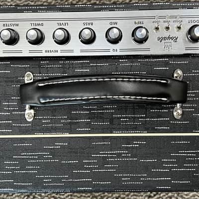 Supro Model 1932R Royale 50-Watt 1x12" Guitar Combo Amplifier - B stock image 3
