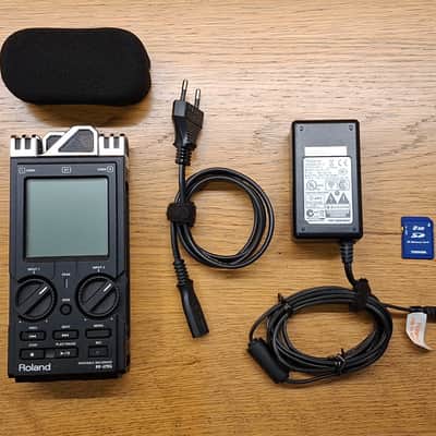 Roland R-26 Portable Recorder 6 channels image 1