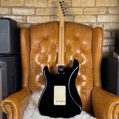 2005 Fender Eric Clapton Stratocaster Signature Artist Series Blackie Black Electric Guitar W/ Original Tweed Hardshell Case! image 2