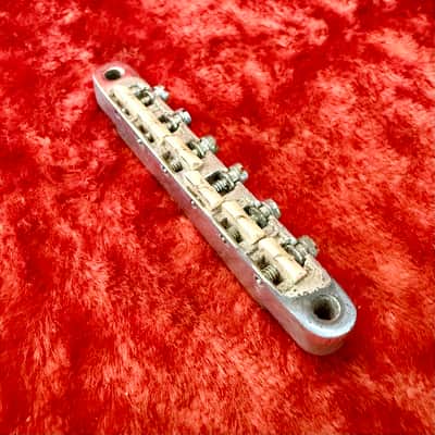 Gibson ABR-1 NO WIRE forge stamp guitar bridge 1959 - Nickel original vintage USA image 1