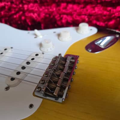 2022 Fender Custom Shop 1957 Reissue Stratocaster Heavy Relic, two-tone sunburst EX image 8