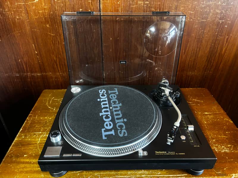 Technics SL-1200MK6-K Direct Drive Turntable - Black w/ STANTON 400.V3 image 1