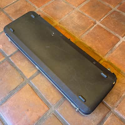 SKB Molded case for Carvin Bolt 2000’s - Black image 2