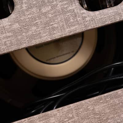Swart MOD 84 with Creamback 75 image 8