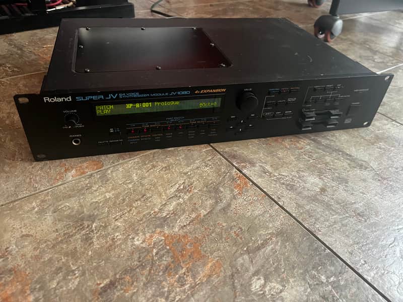 Roland JV-1080 64-Voice Synthesizer Module | Reverb