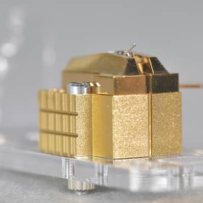 DENON DL-304 low output MC cartridge In Excellent Condition image 5