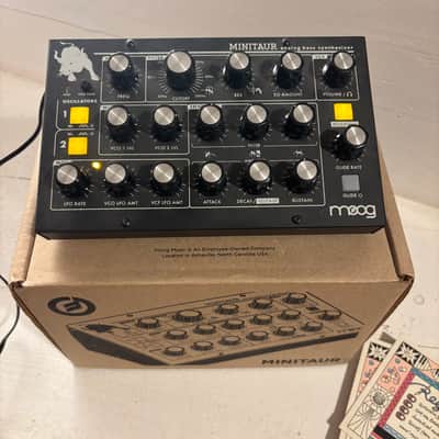 Moog Minitaur Rev2 TBP002 2012 - Present - Black