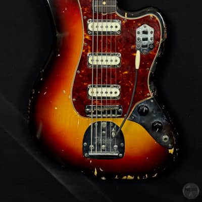 Fender Bass VI from 1961 in sunburst finish with case image 3