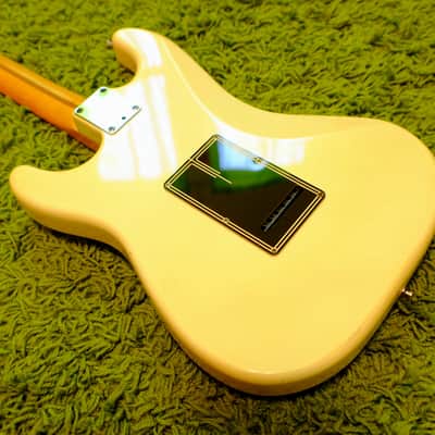 1997 Fender Roadhouse Stratocaster w/ Duncan Psychedelic Pickups + HSC image 9