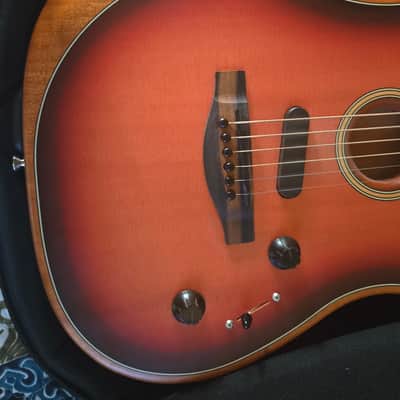 Fender American Acoustasonic Stratocaster 2020 - Present - 3 Color Sunburst image 2