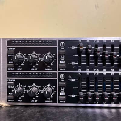 Behringer Ultragraph Pro FBQ3102 31-Band Stereo Graphic EQ 2000s - Black image 3