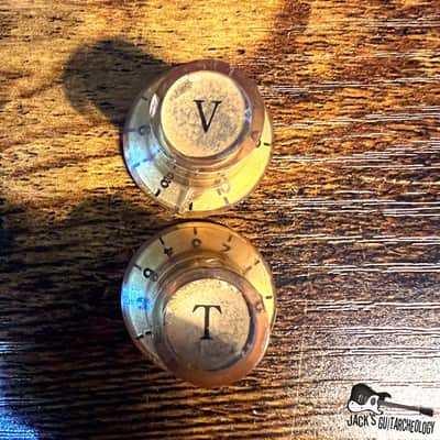 Teisco / Matsumoku 'V' & 'T' Witch Hat Knob Set (1960s - Gold) image 2