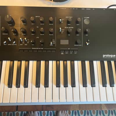 Korg Prologue 16 Polyphonic 61-Key 16-Voice Analog Synthesizer 2018 - Present - Black/Wood image 5