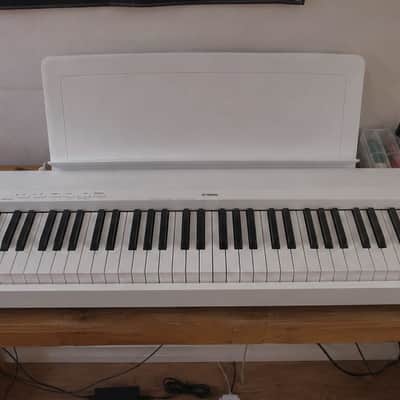 Yamaha P-225 88-key Digital Piano 2023 - Present - White image 1