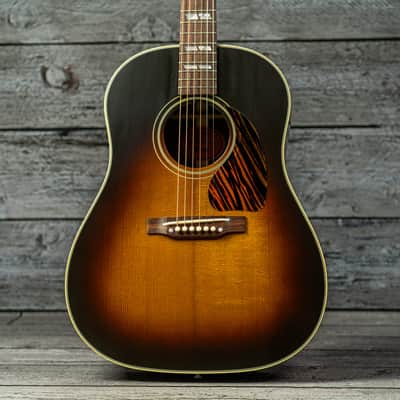 Gibson 1942 Banner Southern Jumbo - Vintage Sunburst image 1