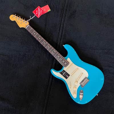 Fender American Professional II Stratocaster Left-Handed RW Miami Blue 7lbs, 11oz US210038392 image 2