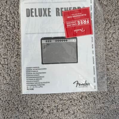 Fender '65 Deluxe Reverb Reissue 22-Watt 1x12" Guitar Combo - Black image 5