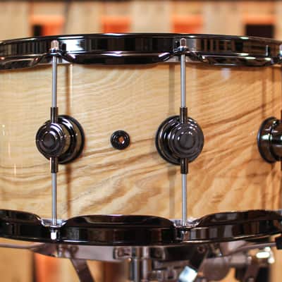 DW 6.5x14 Collector's Maple HVLT Olive Ash Burl Snare Drum - SO#1315769 image 3