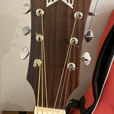 Guild Westerly Collection M-240E Troubadour (vintage sunburst) with strap & gigbag image 3