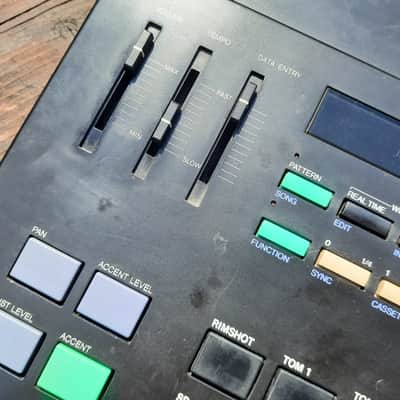 Yamaha RX15 Digital PCM Rhythm Programmer 1980s - Blue buttons image 4
