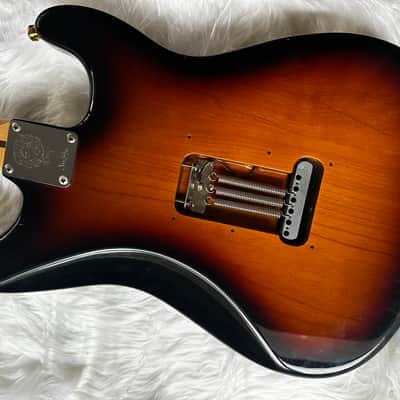 Fender Jimmy Hendrix Style Stratocaster with Rosewood Fretboard 2005 - 2016 - 3-Color Sunburst image 10