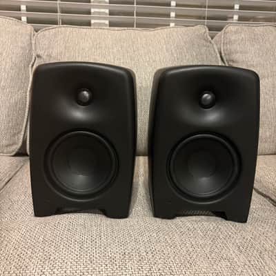 Genelec M030 5" Powered Nearfield Studio Monitor (Pair) 2013 - 2021 - Black image 1