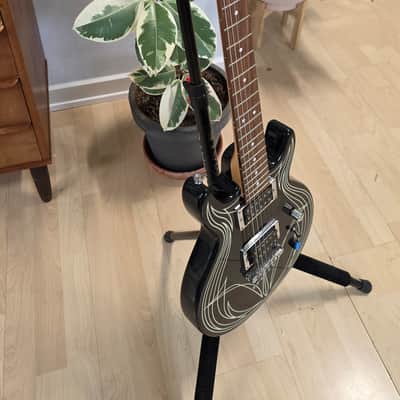 Jackson JJ4 Scott Ian MIJ JAPAN 2000 Black Tribal Tattoo Graphic LP JR Junior DC Anthrax Signature Pro Guitar with Killswitch and New ESP hard case image 8