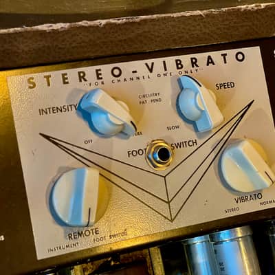 1957 Magnatone Custom 280 STEREO-VIBRATO 2x12 Tonemaster 35WATT image 13