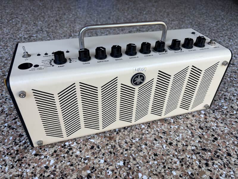 Yamaha THR10 10-Watt 2x3" Stereo Digital Modeling Guitar Combo 2011 - 2018 - Tan image 1