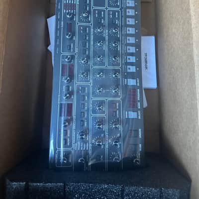 Sequential Prophet-6 Desktop 6-Voice Polyphonic Synthesizer 2018 - 2020 - Black with Wood Sides image 2